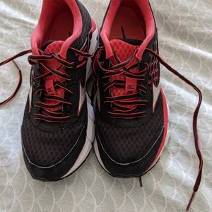 Mizuno Running shoes woman 7.5 38